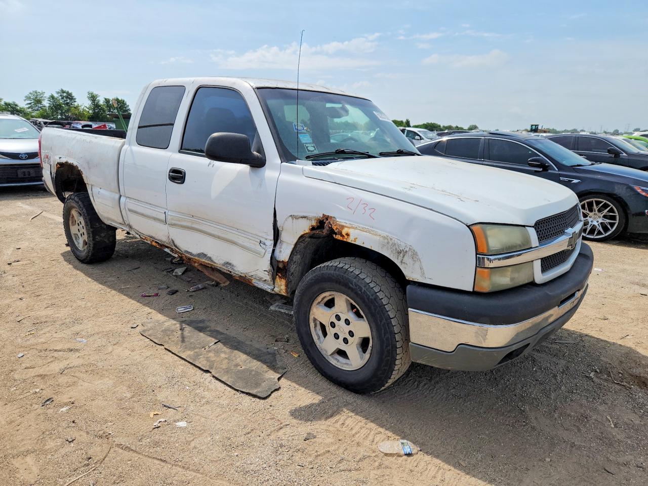 2004 CHEVROLET SILVERADO