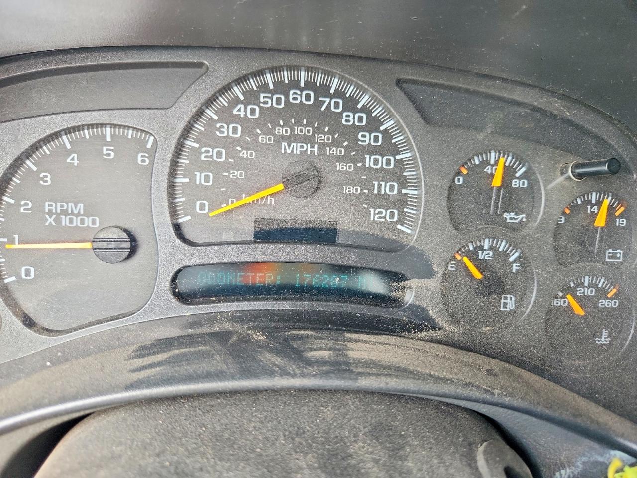 2004 CHEVROLET SILVERADO