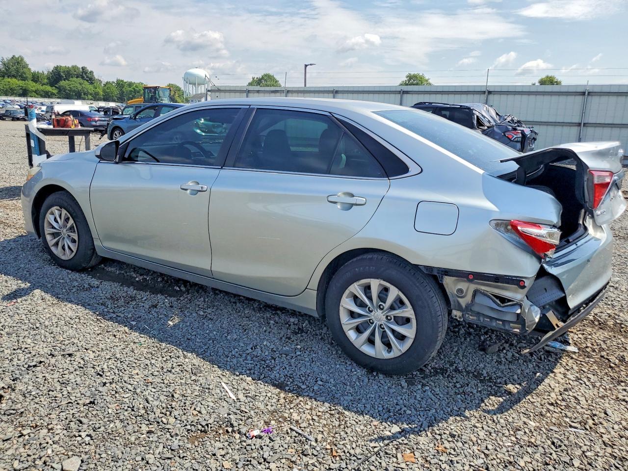 2017 TOYOTA CAMRY