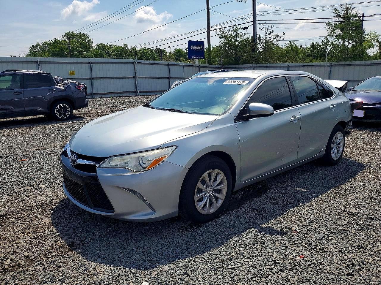 2017 TOYOTA CAMRY