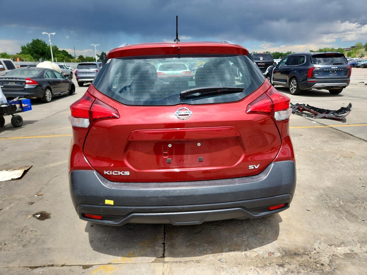2019 NISSAN KICKS