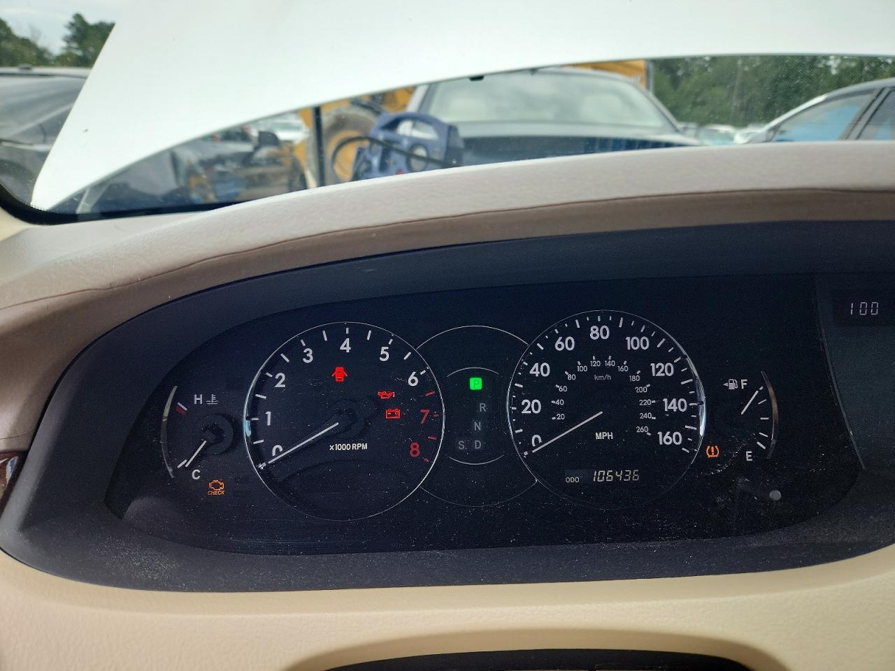 2010 TOYOTA AVALON