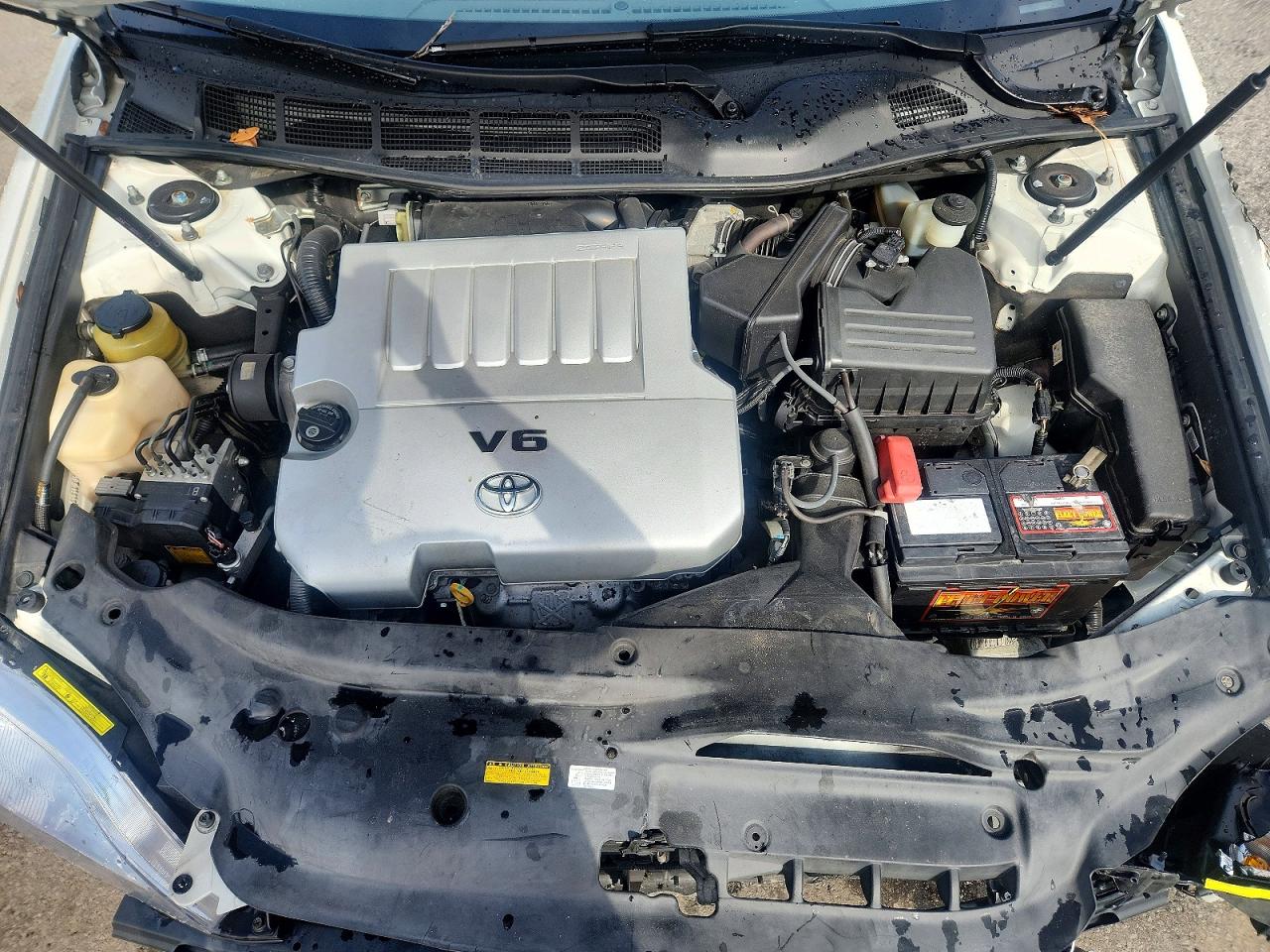 2010 TOYOTA AVALON