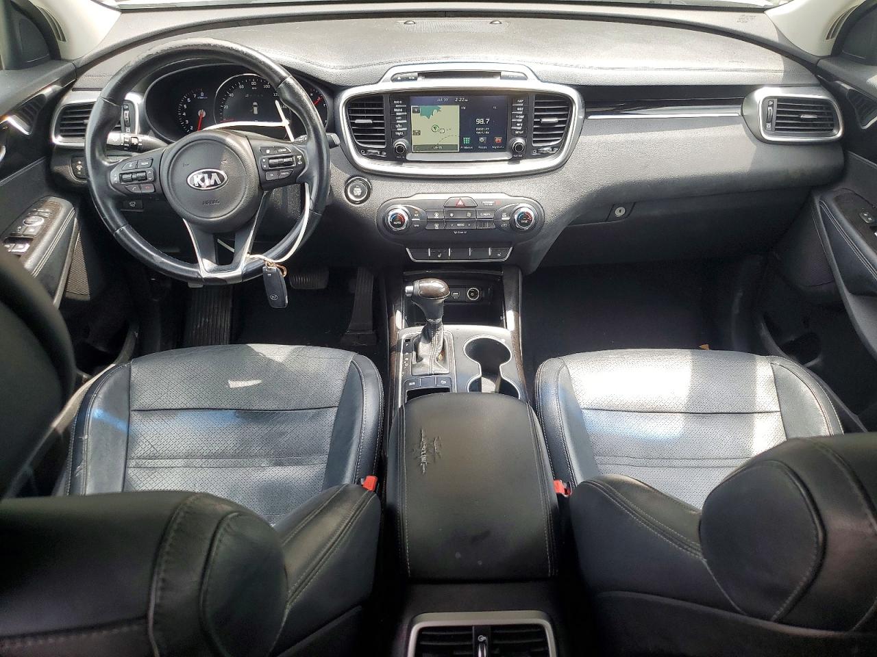 2016 KIA SORENTO