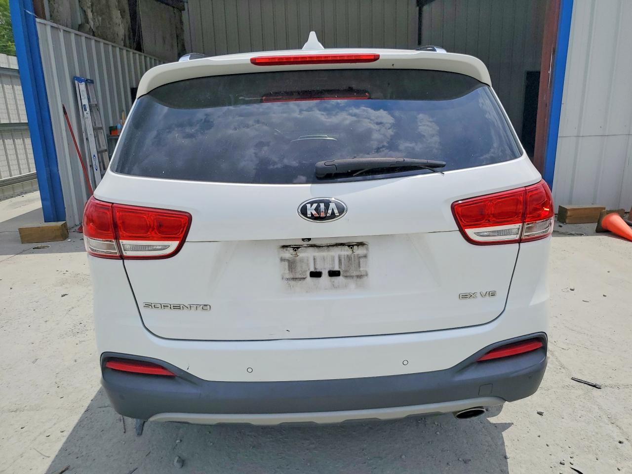 2016 KIA SORENTO