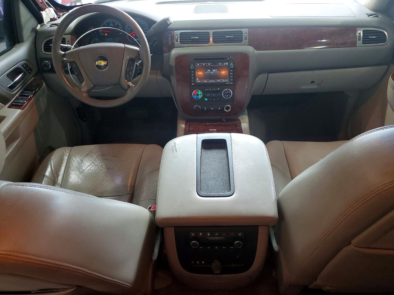 2011 CHEVROLET TAHOE
