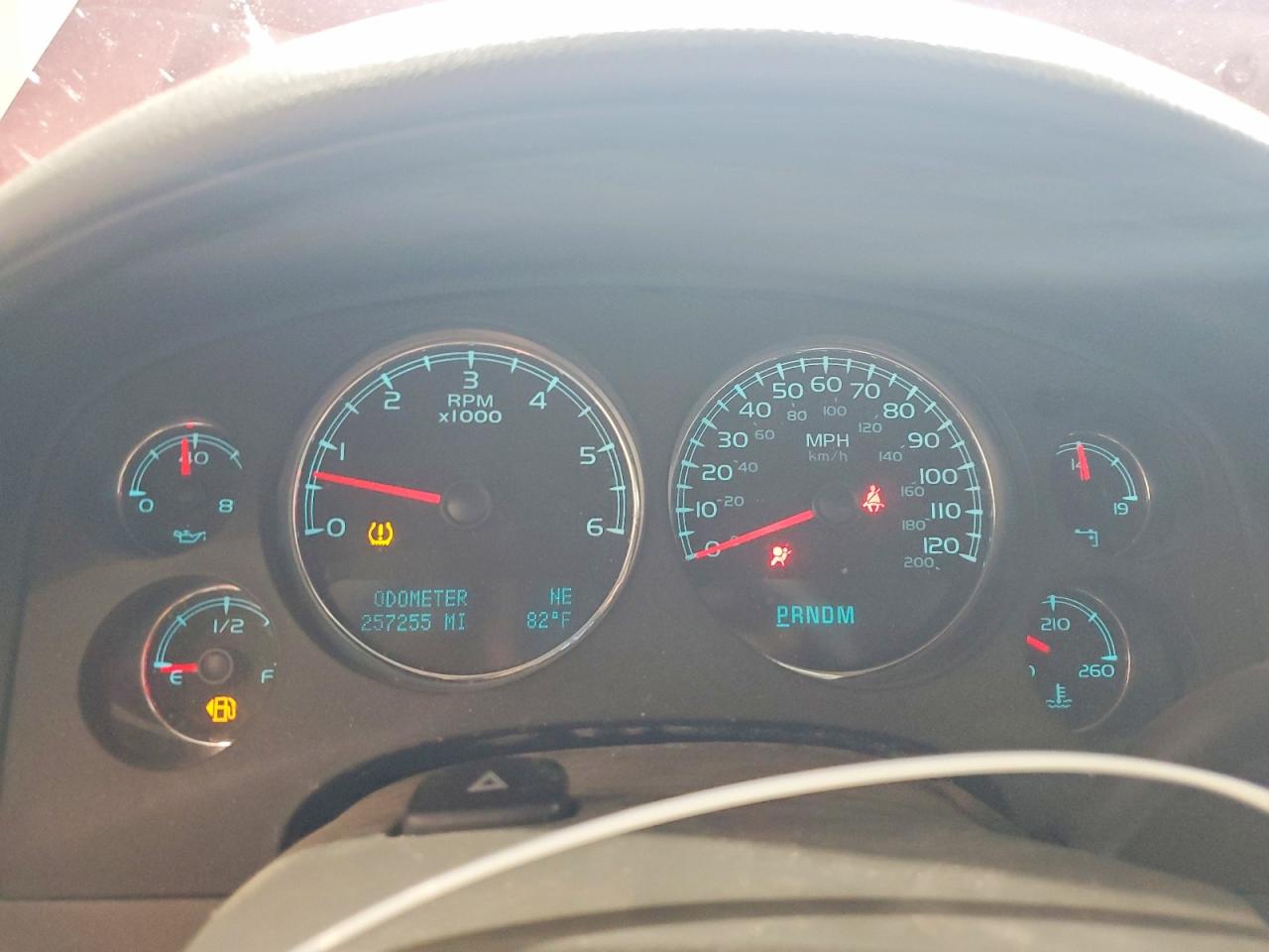 2011 CHEVROLET TAHOE