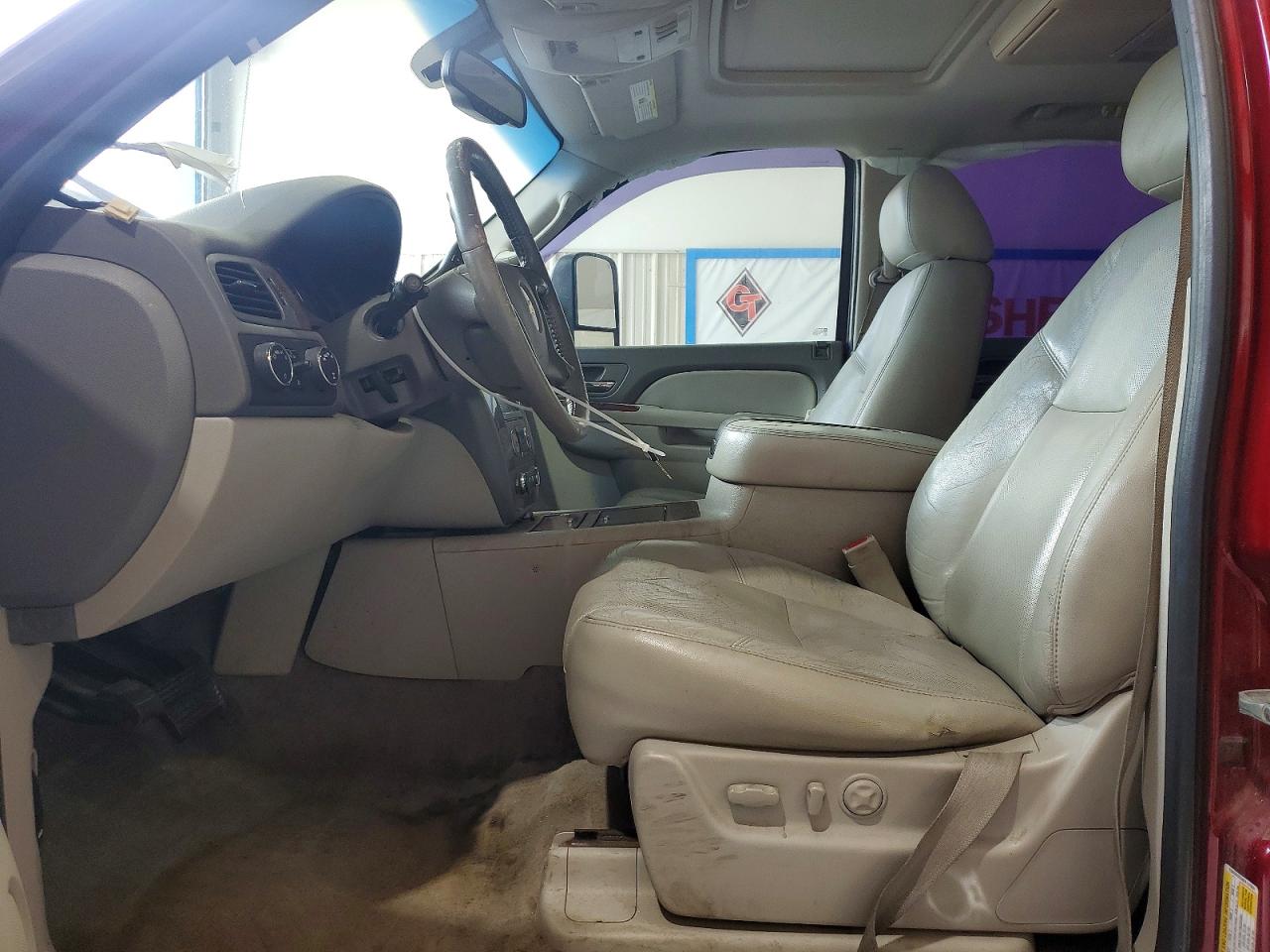 2011 CHEVROLET TAHOE
