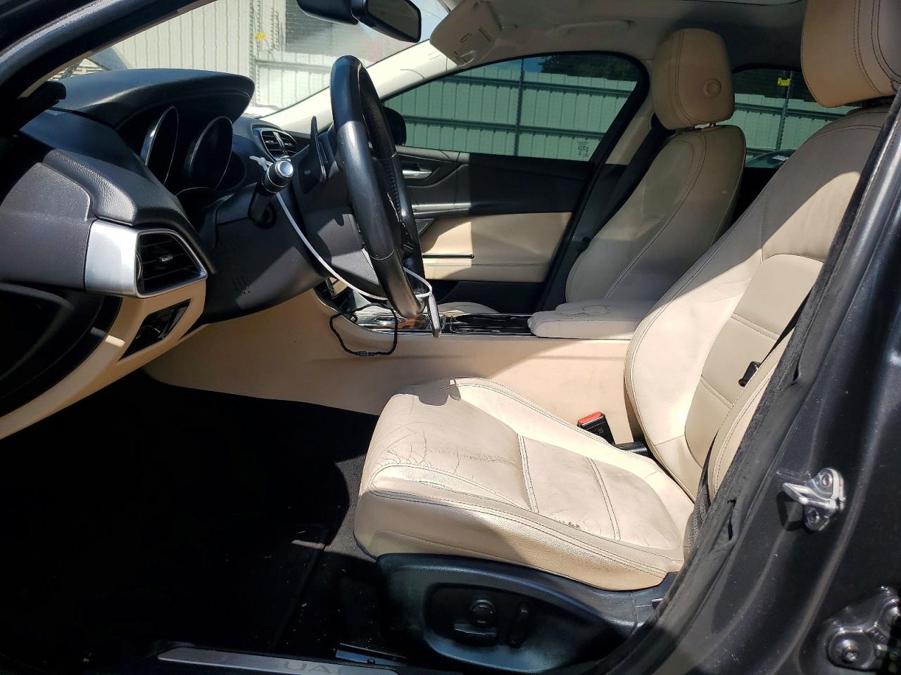 2017 JAGUAR XE