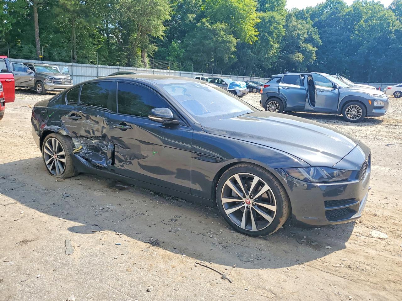 2017 JAGUAR XE