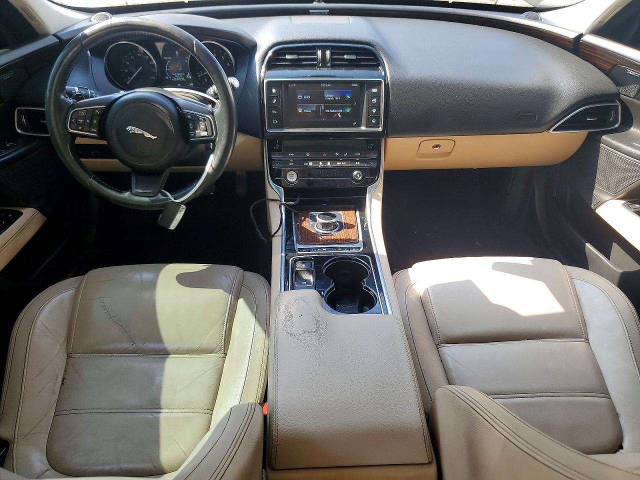 2017 JAGUAR XE