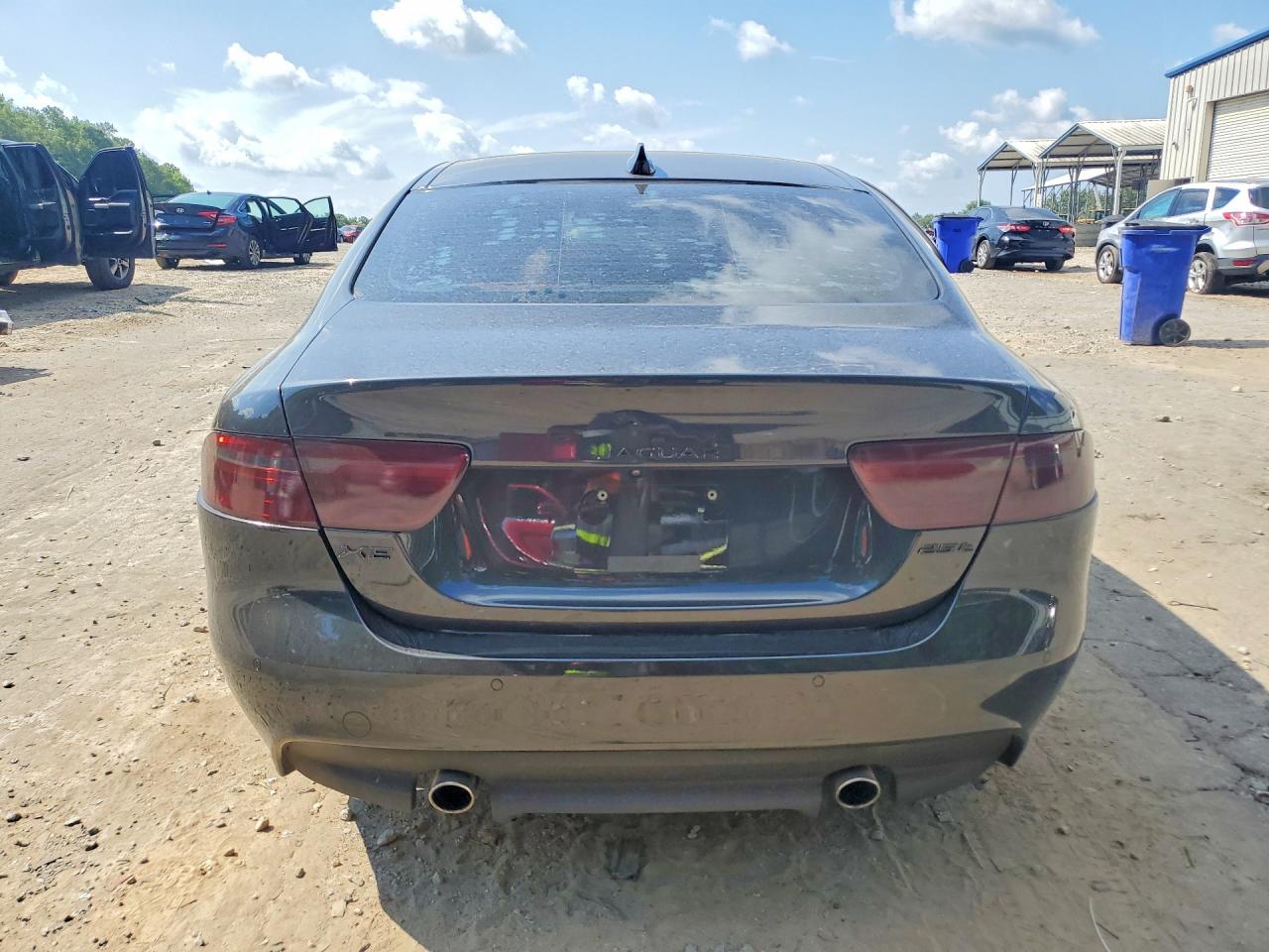 2017 JAGUAR XE
