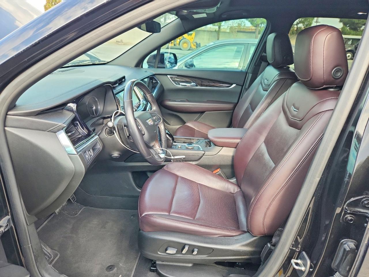 2021 CADILLAC XT6