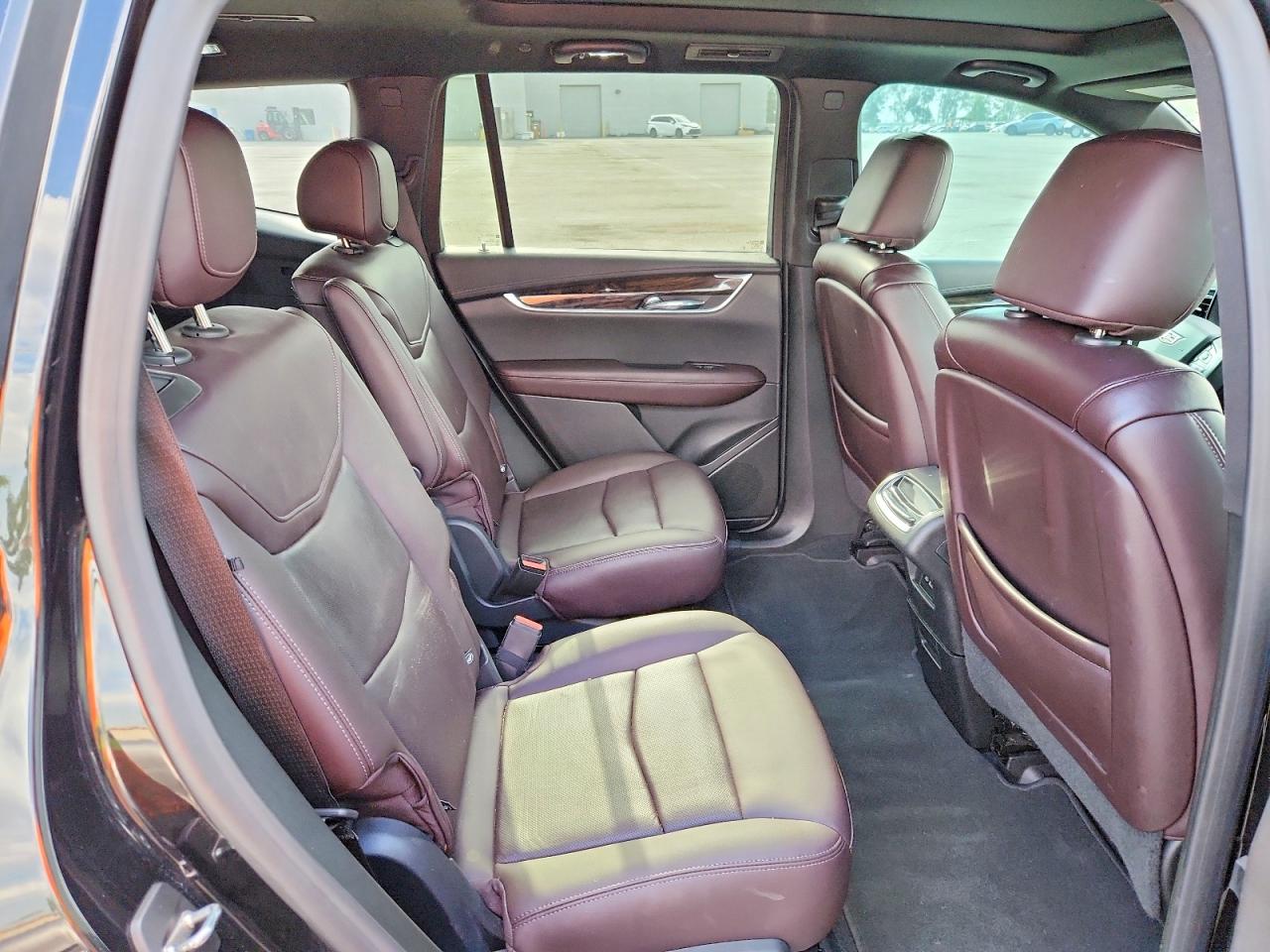 2021 CADILLAC XT6