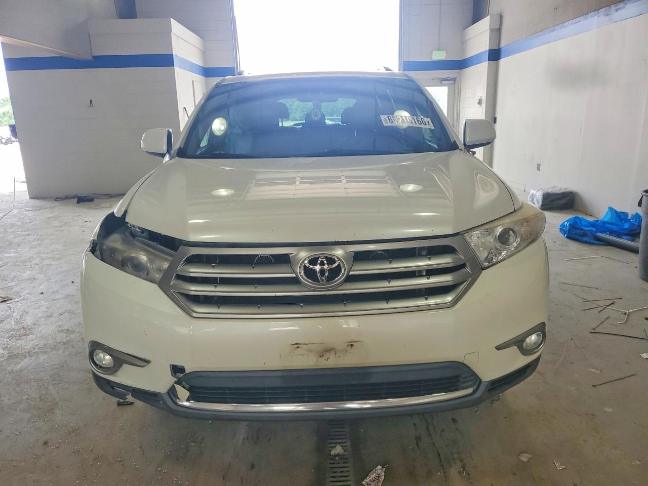 2012 TOYOTA HIGHLANDER