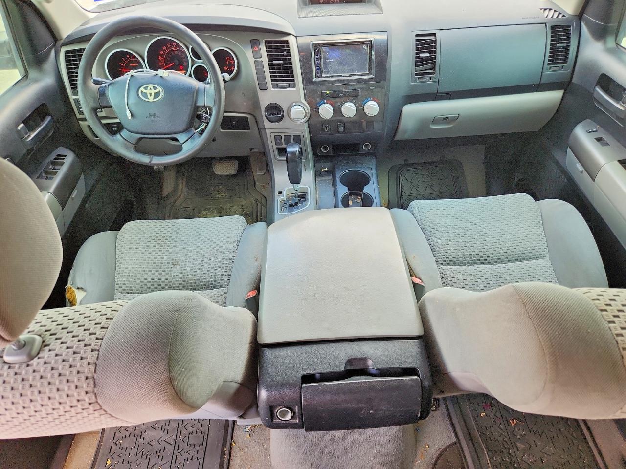 2011 TOYOTA TUNDRA