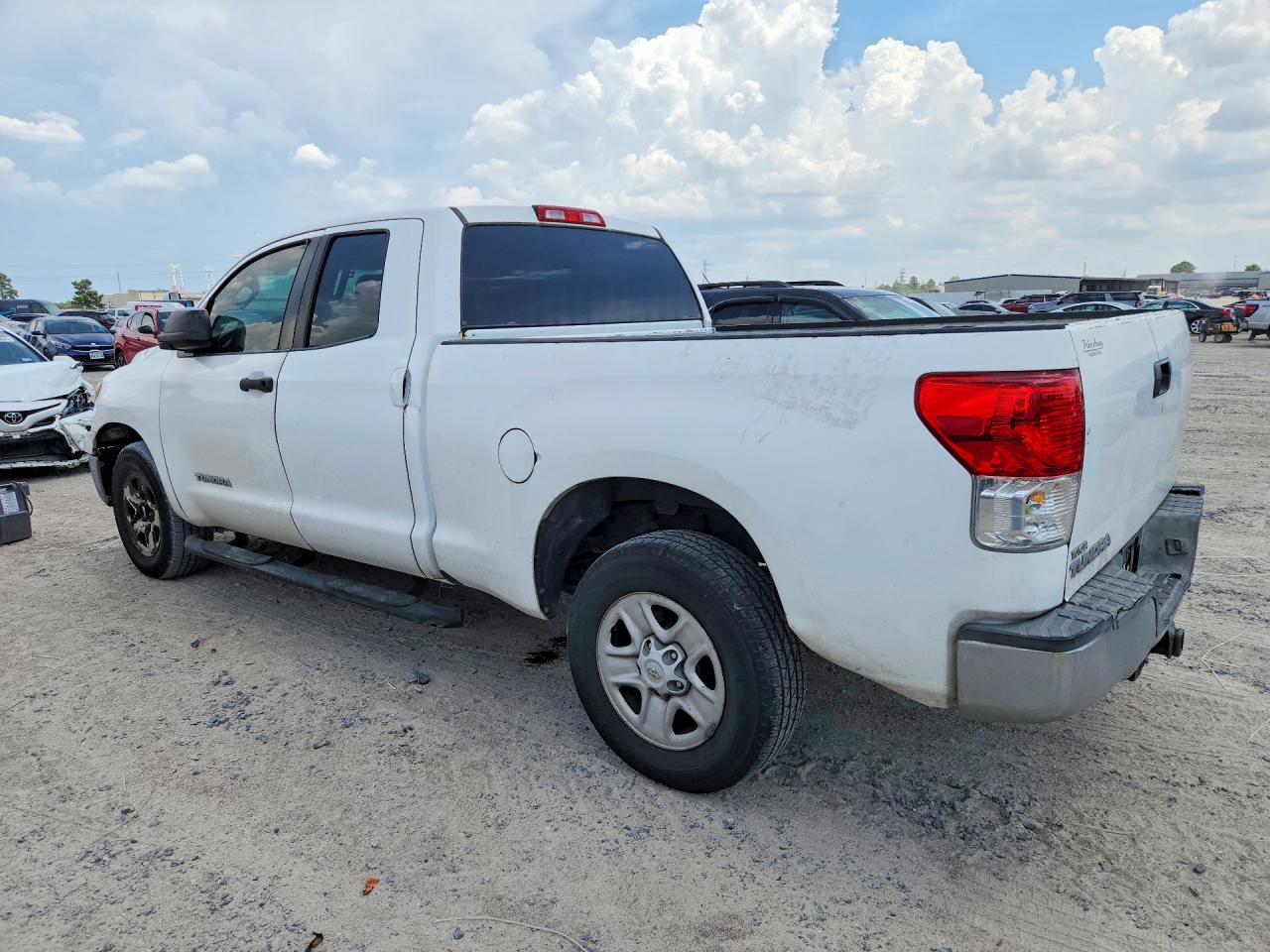 2011 TOYOTA TUNDRA