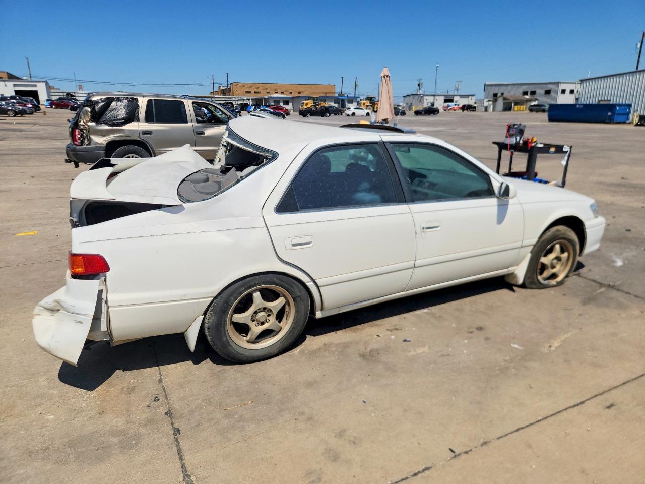 2000 TOYOTA CAMRY