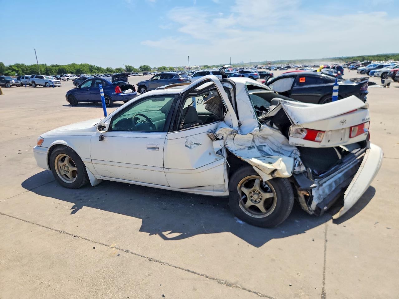 2000 TOYOTA CAMRY
