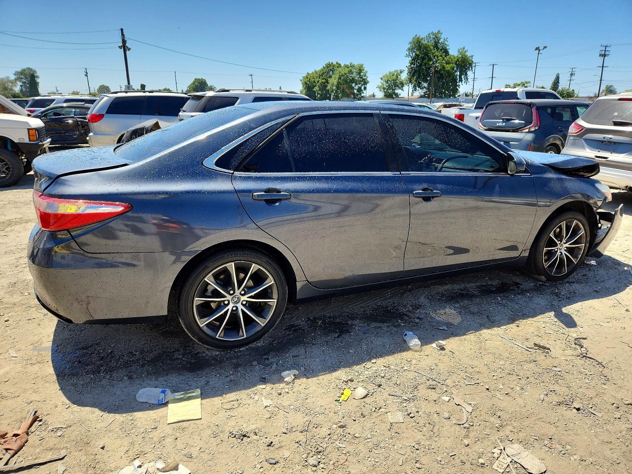2016 TOYOTA CAMRY