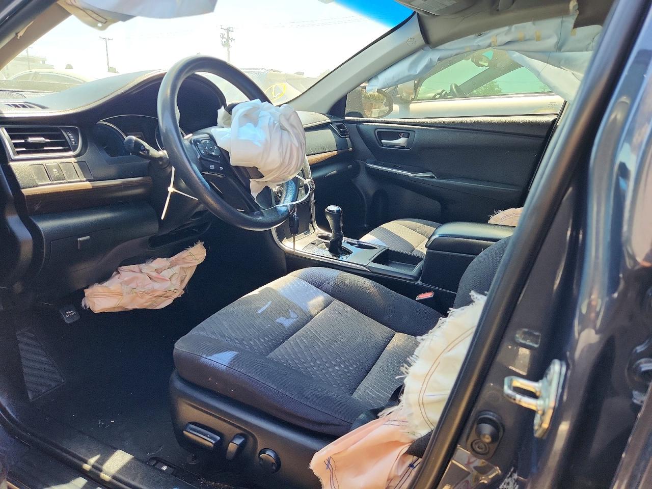 2016 TOYOTA CAMRY