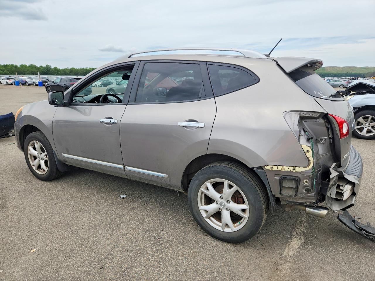 2011 NISSAN ROGUE
