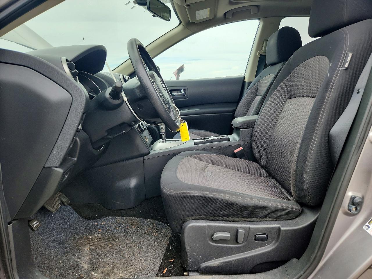 2011 NISSAN ROGUE
