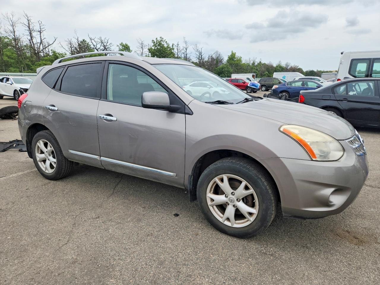 2011 NISSAN ROGUE