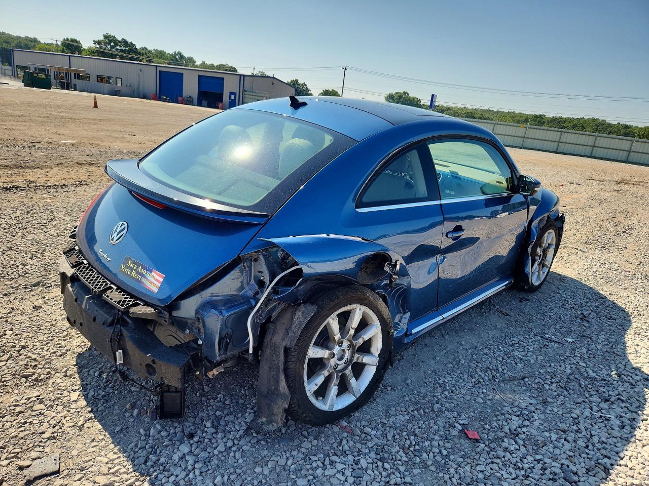 2019 VOLKSWAGEN BEETLE