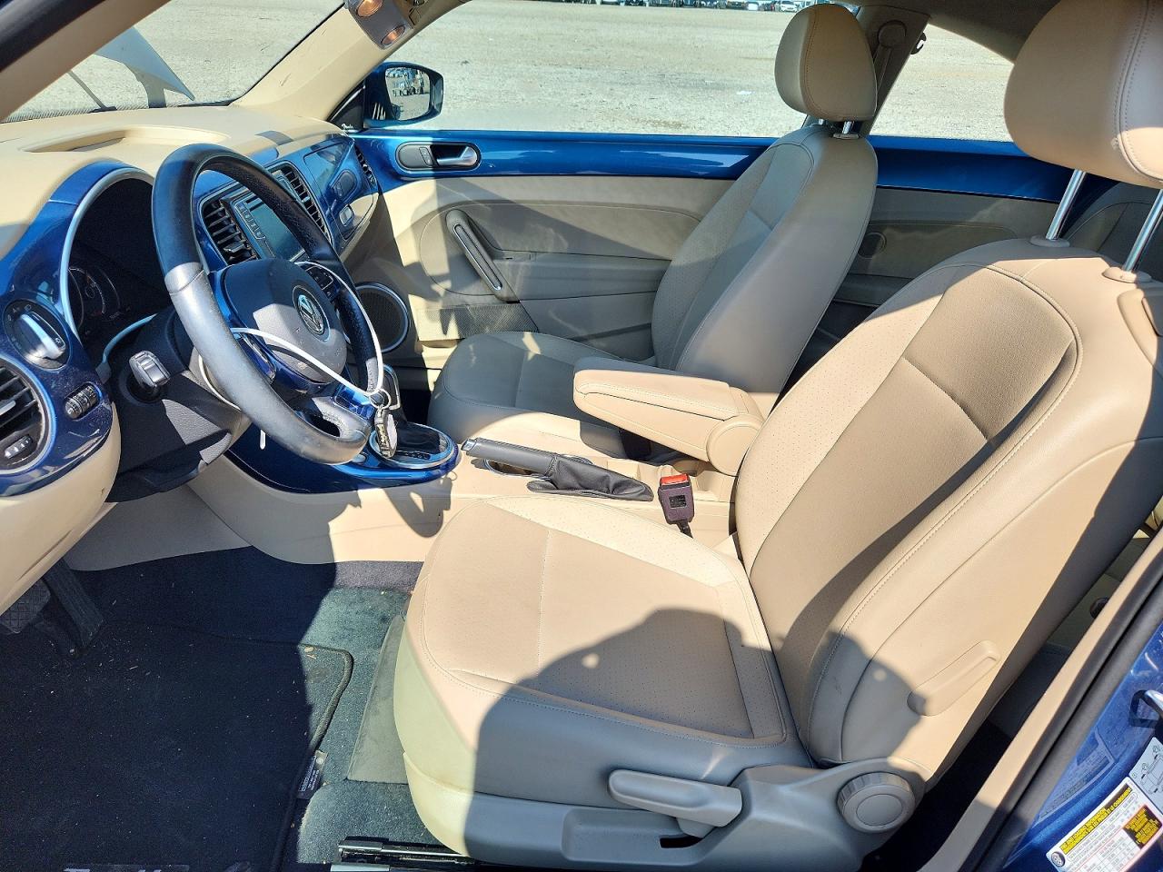 2019 VOLKSWAGEN BEETLE
