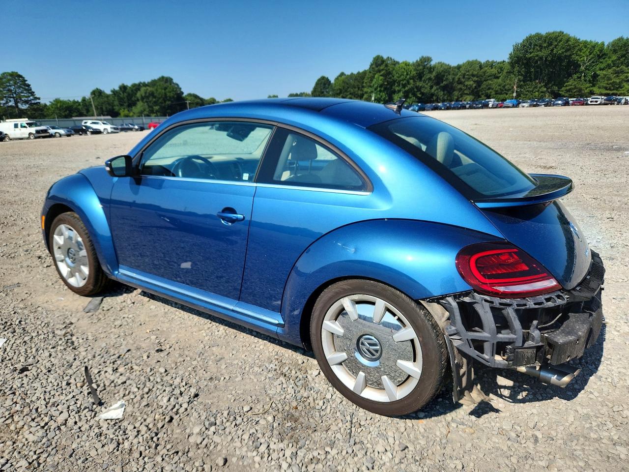 2019 VOLKSWAGEN BEETLE