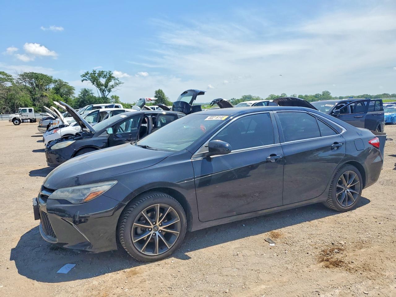 2017 TOYOTA CAMRY
