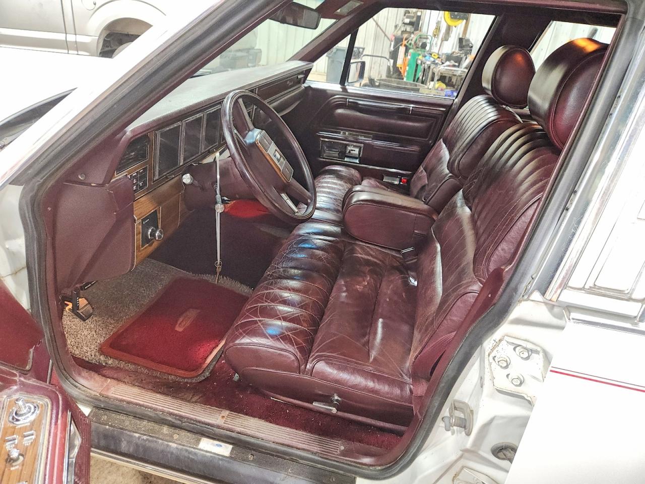 1998 LINCOLN TOWNCAR