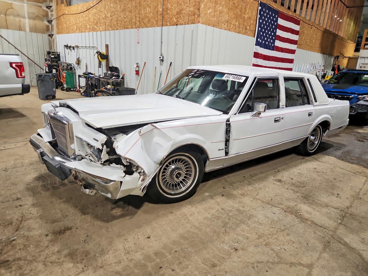 1998 LINCOLN TOWNCAR