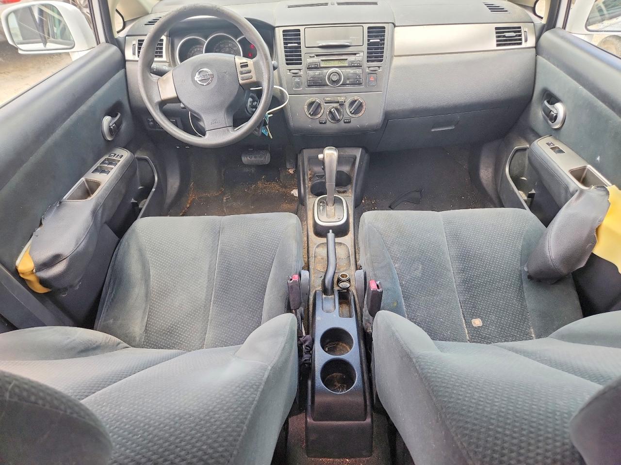 2010 NISSAN VERSA