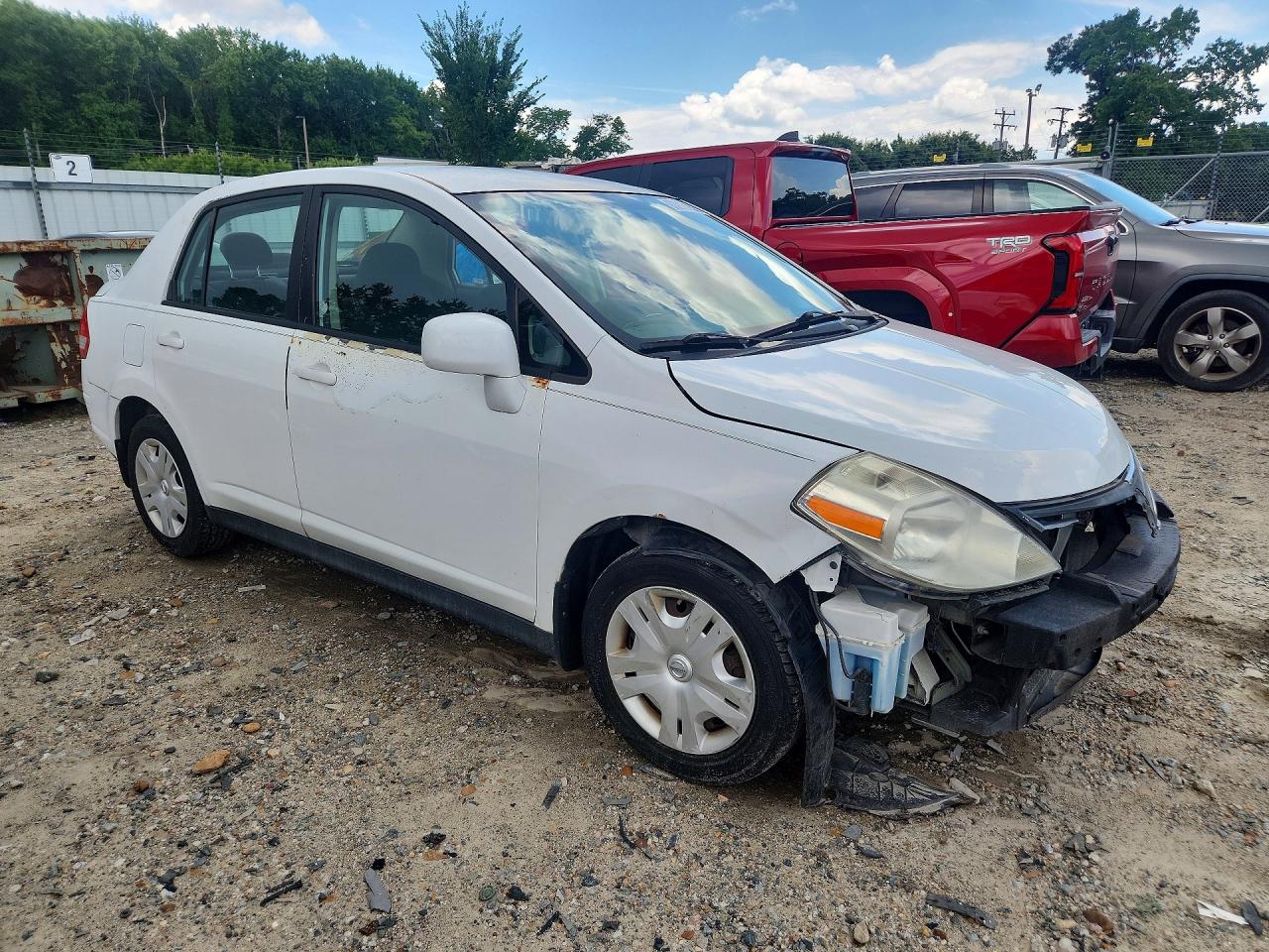 2010 NISSAN VERSA