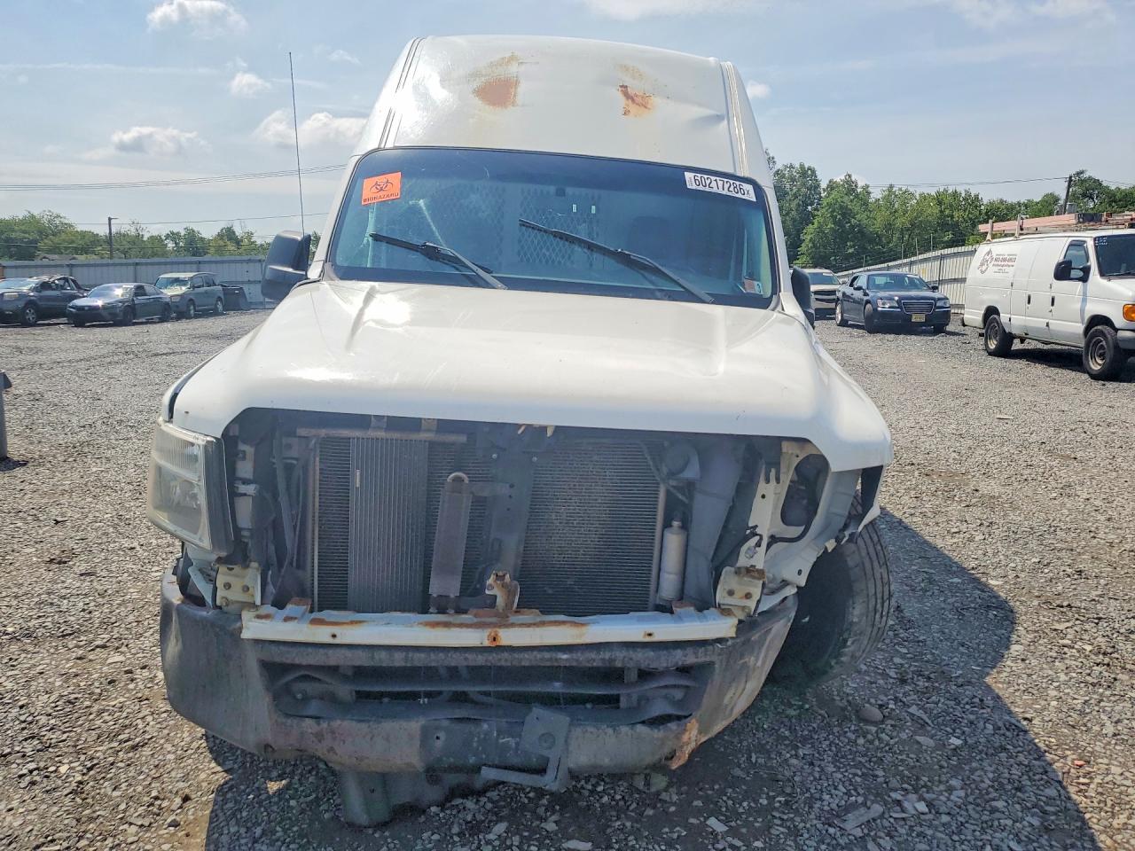 2012 NISS NV200