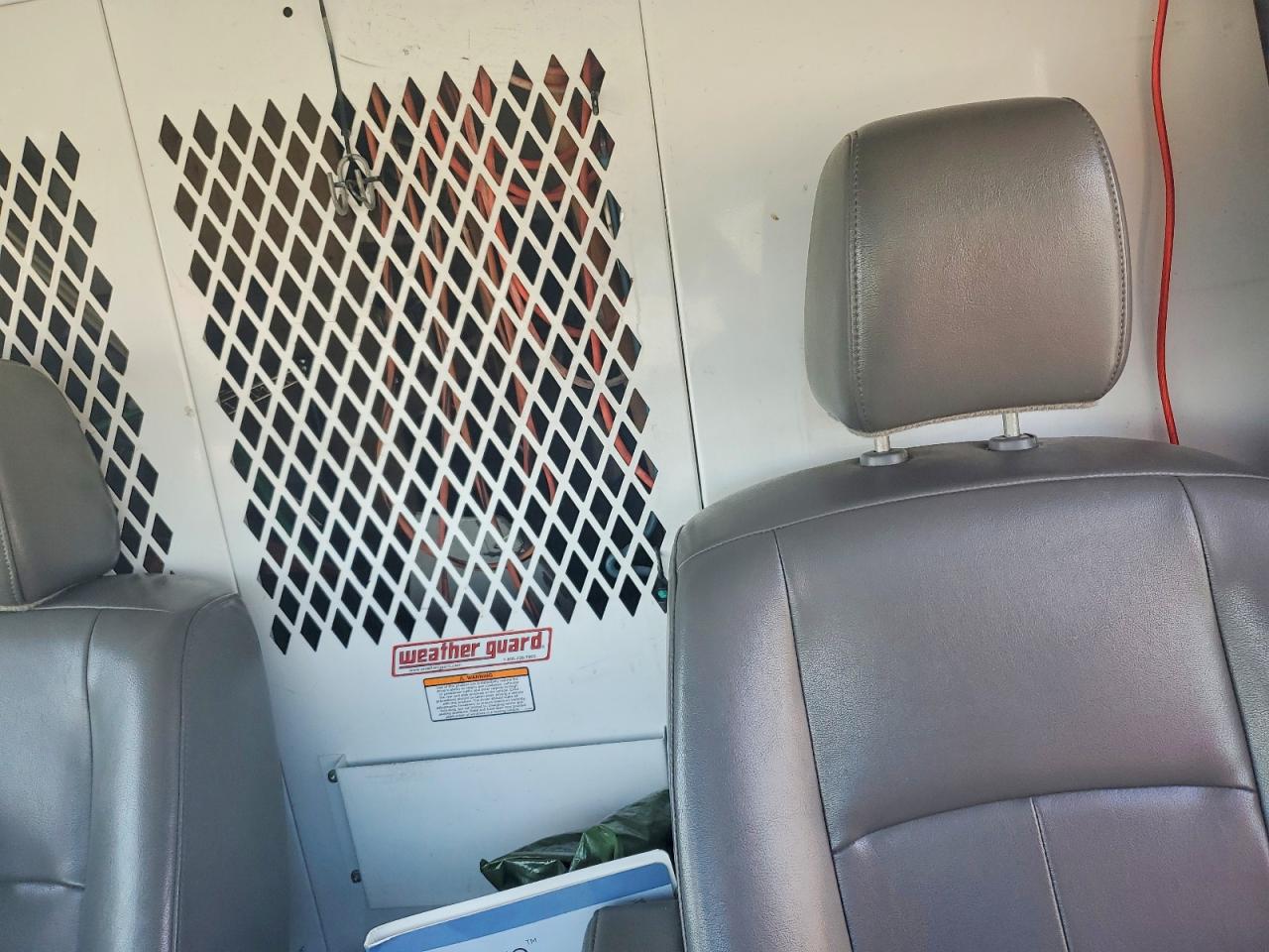 2012 NISS NV200