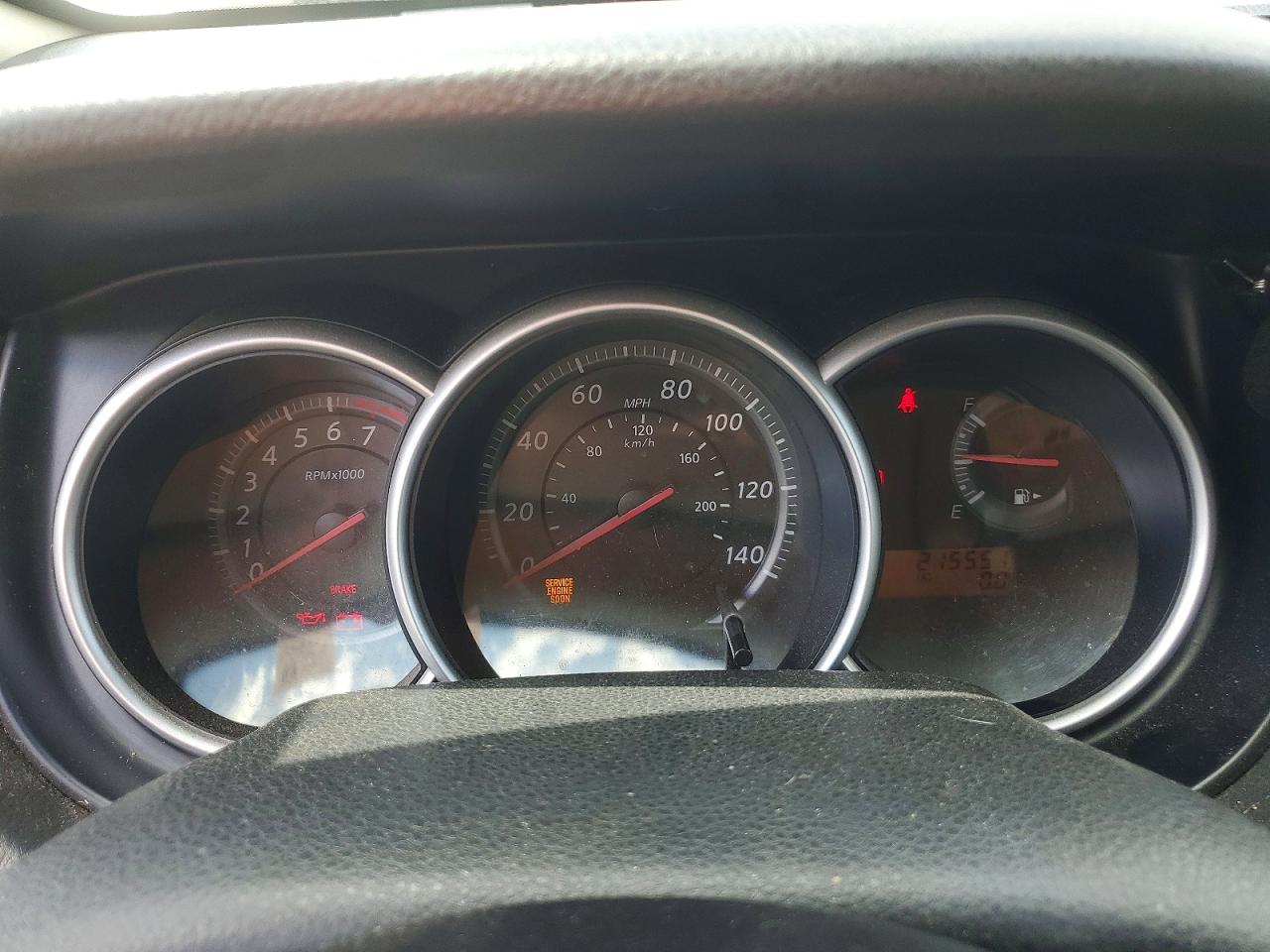 2011 NISSAN VERSA