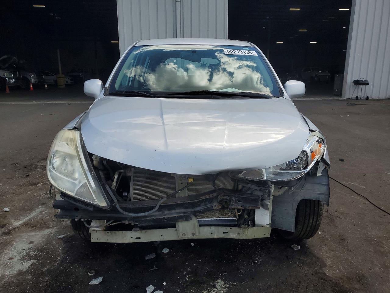 2011 NISSAN VERSA