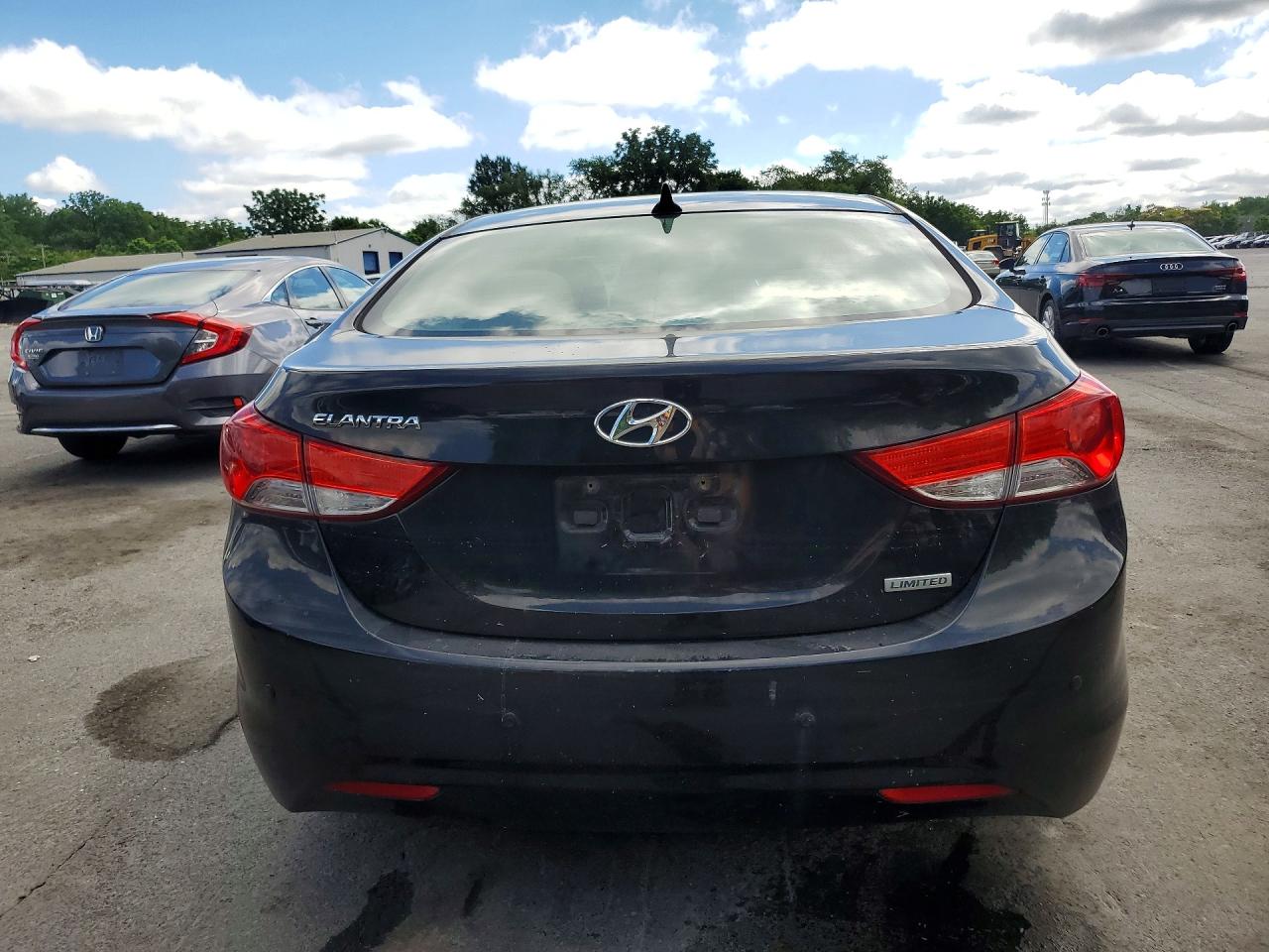 2012 HYUNDAI ELANTRA
