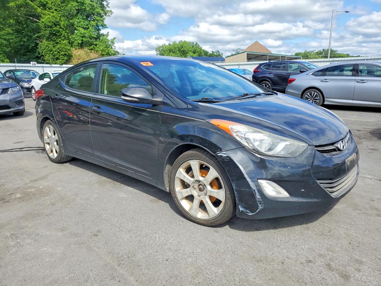 2012 HYUNDAI ELANTRA