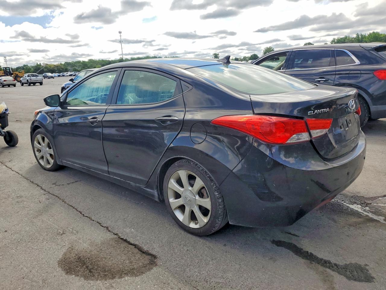 2012 HYUNDAI ELANTRA