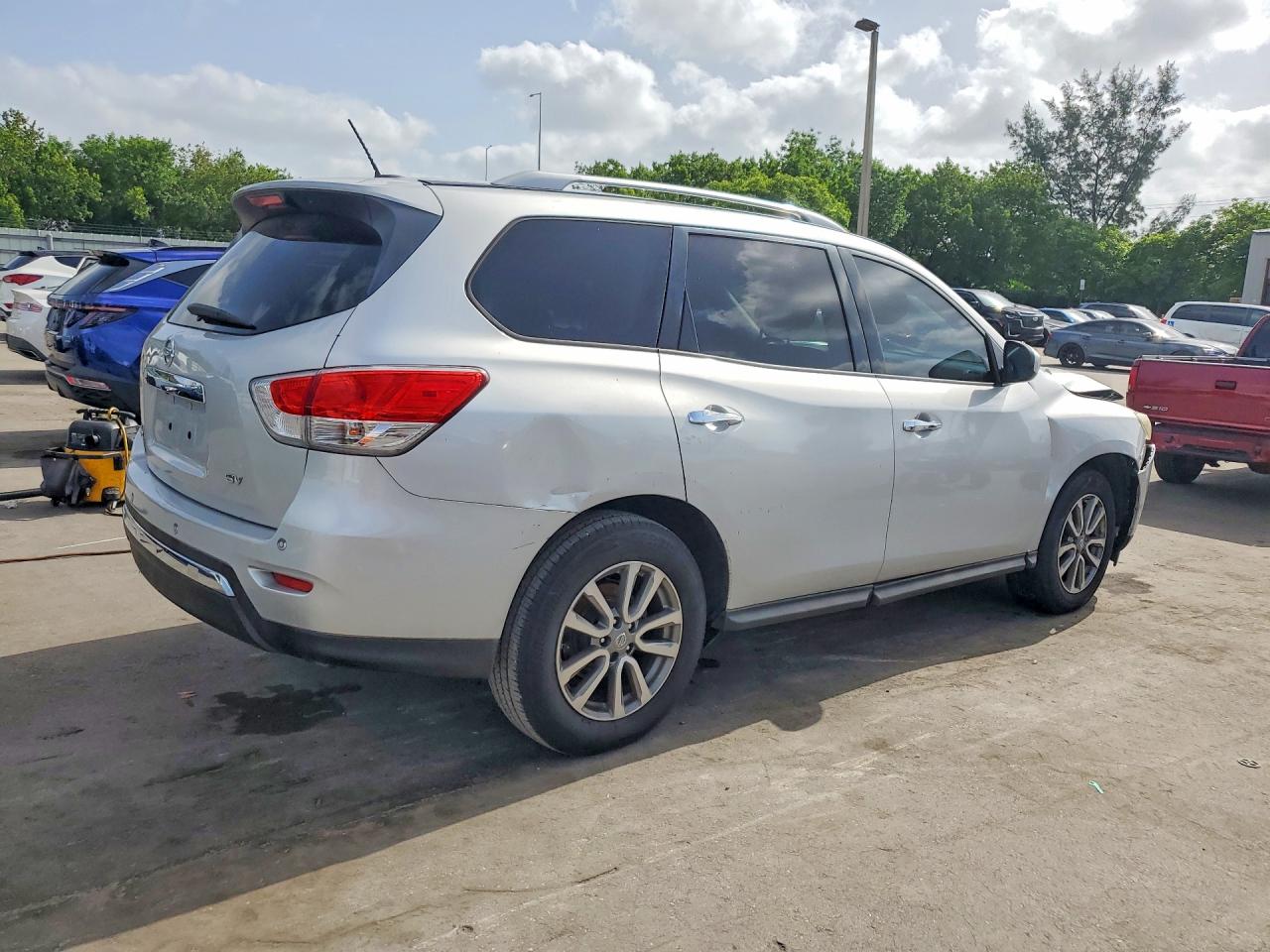 2015 NISSAN PATHFINDER
