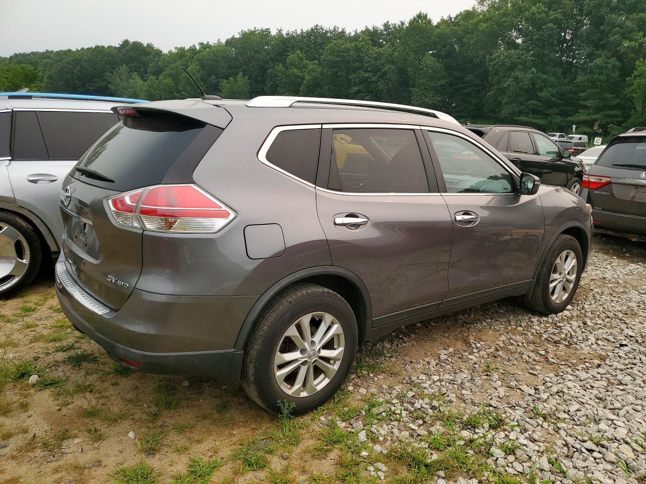 2015 NISSAN ROGUE