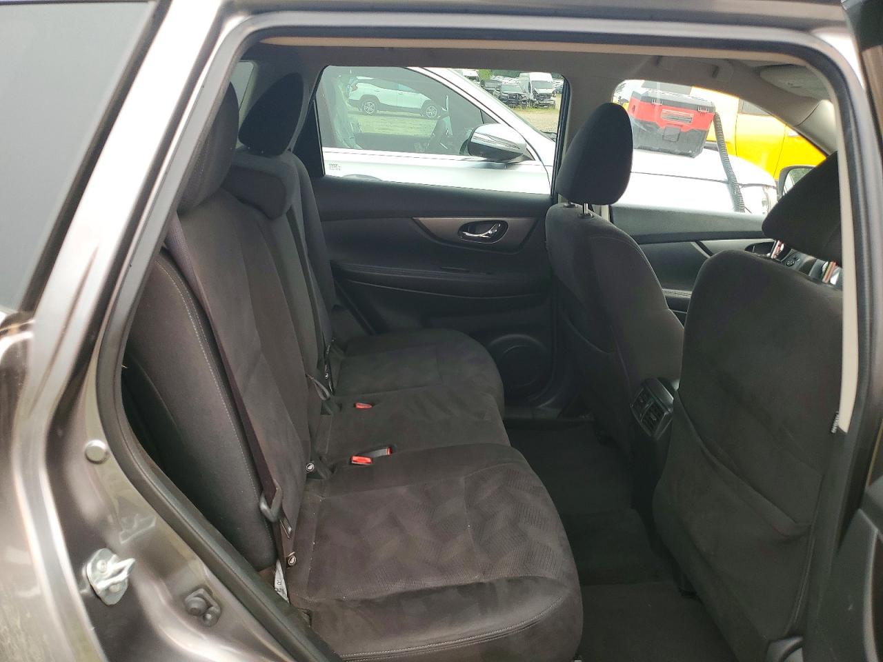 2015 NISSAN ROGUE