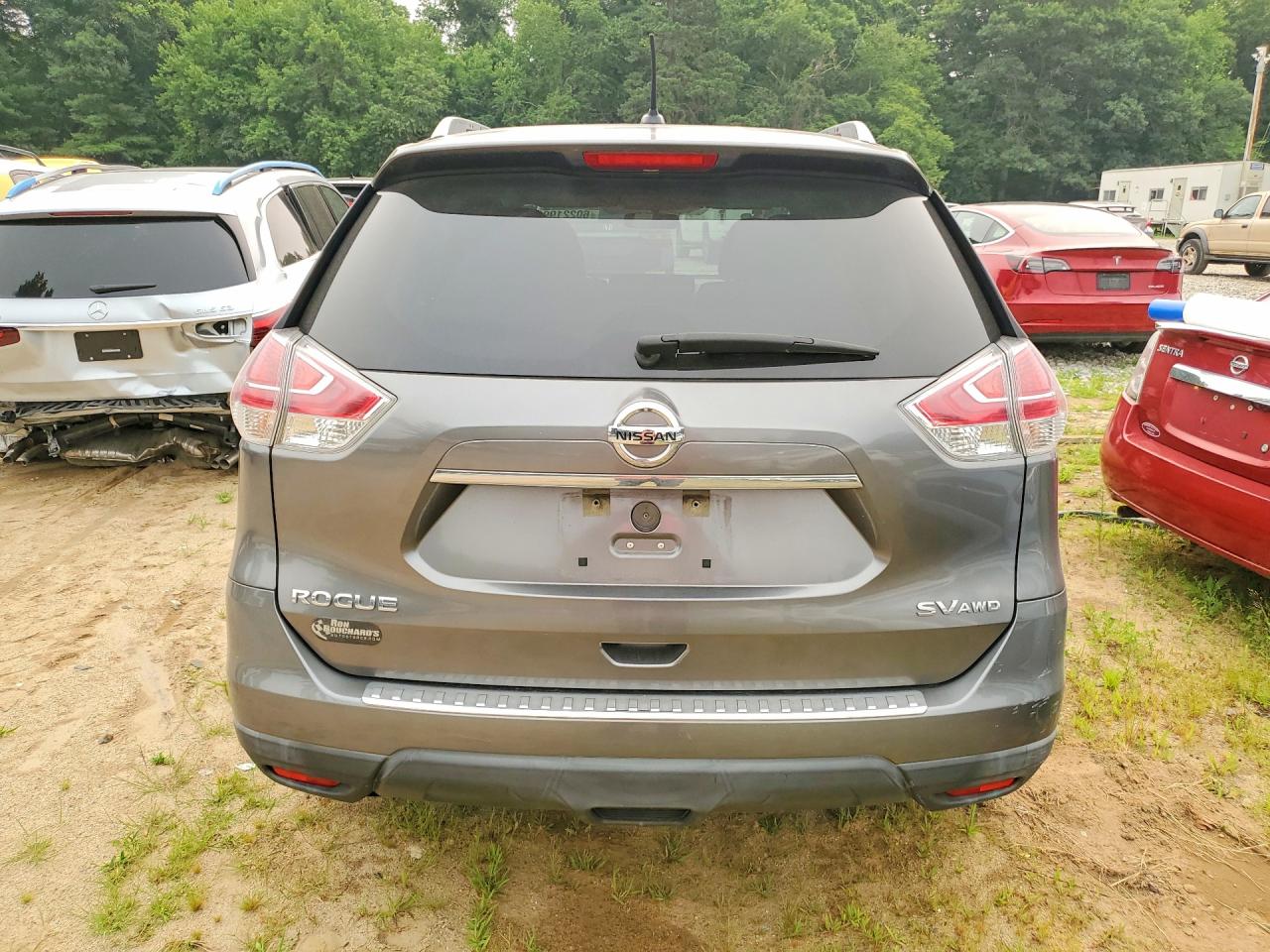 2015 NISSAN ROGUE