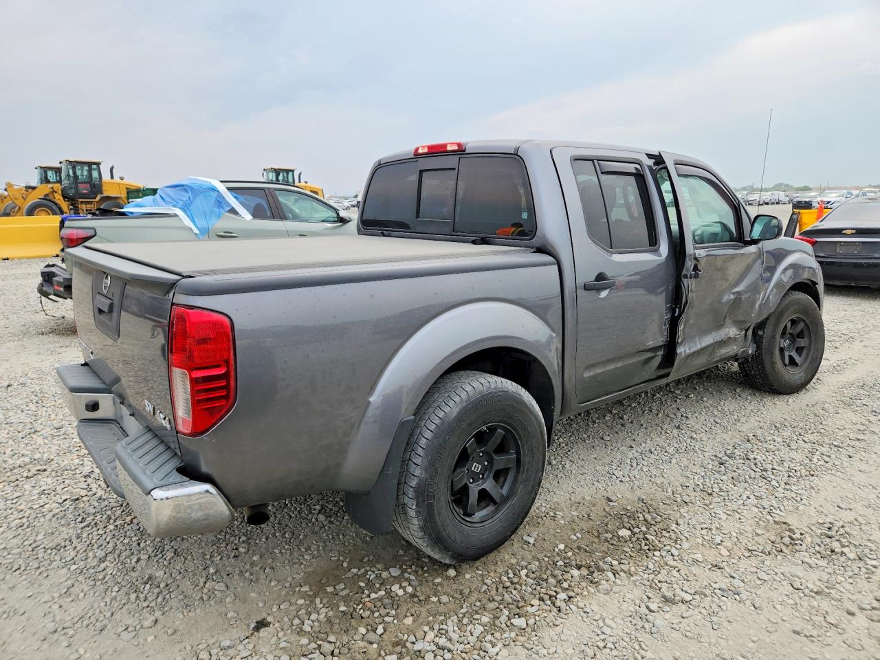 2019 NISSAN FRONTIER