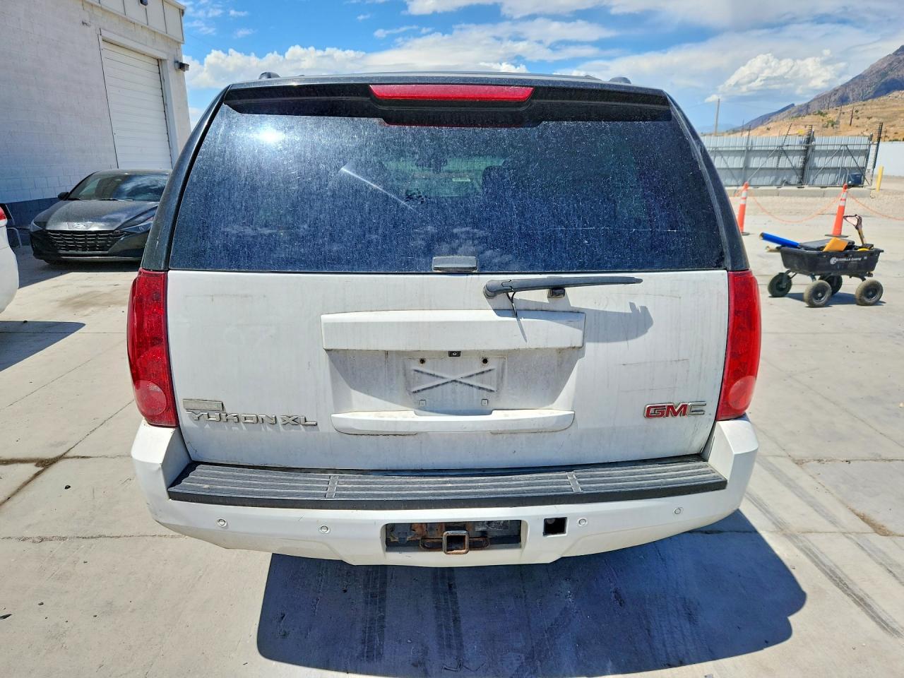 2012 GMC YUKON