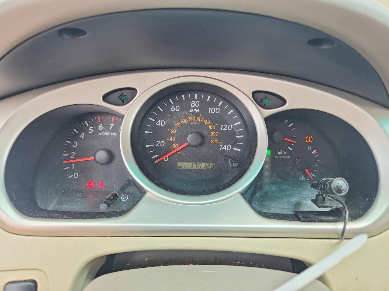 2005 TOYOTA HIGHLANDER